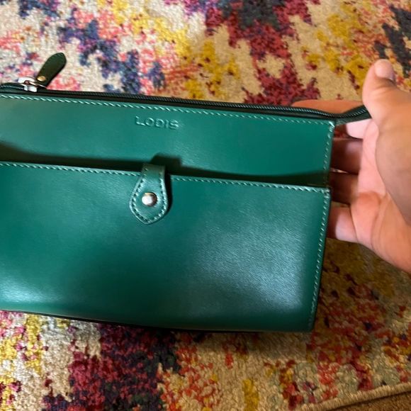 Lodis crossbody green purse - Picture 7 of 7